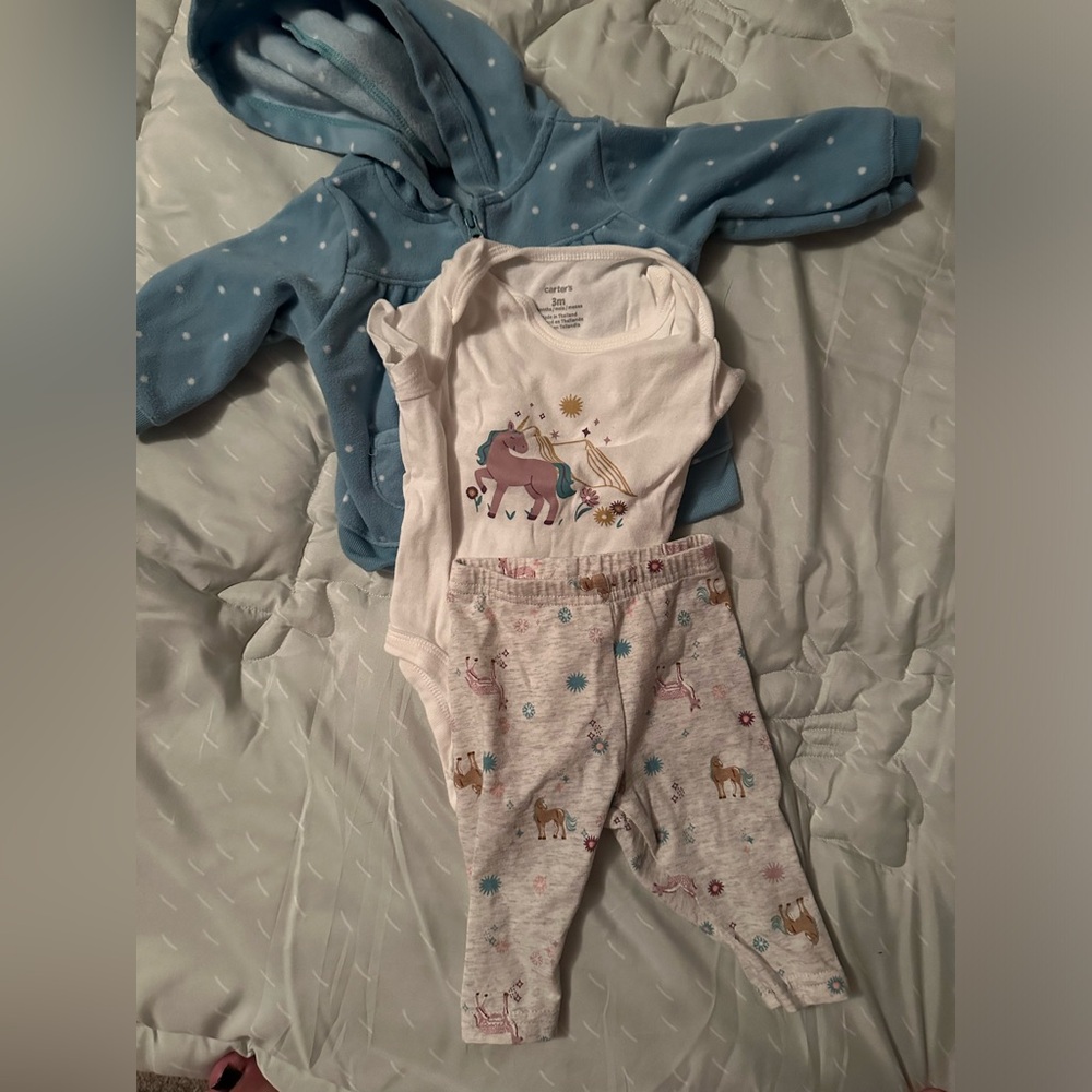 Outfit with Fleece Jacket